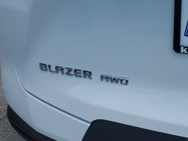 New 2026 Chevrolet Blazer LT w/ LPO, Floor Liner Package AWD/4WD image 7