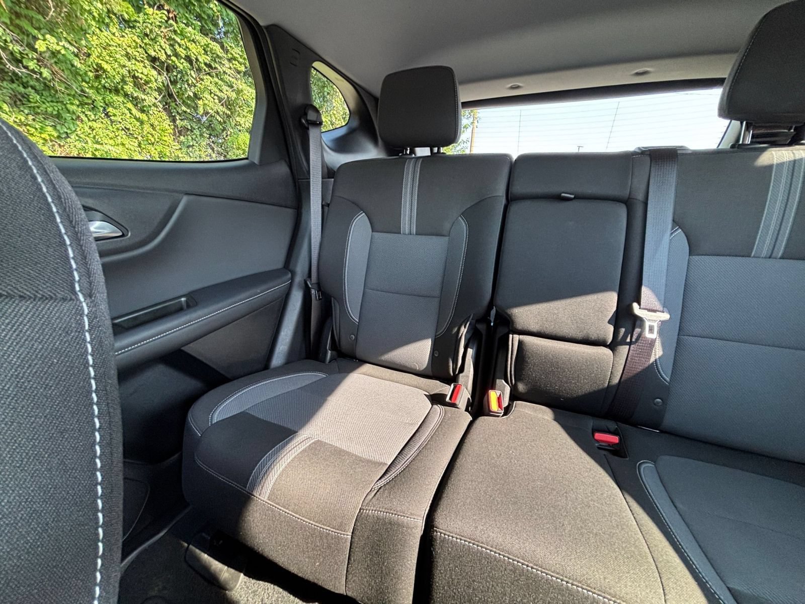 Used 2025 Chevrolet Blazer LT FWD image 40