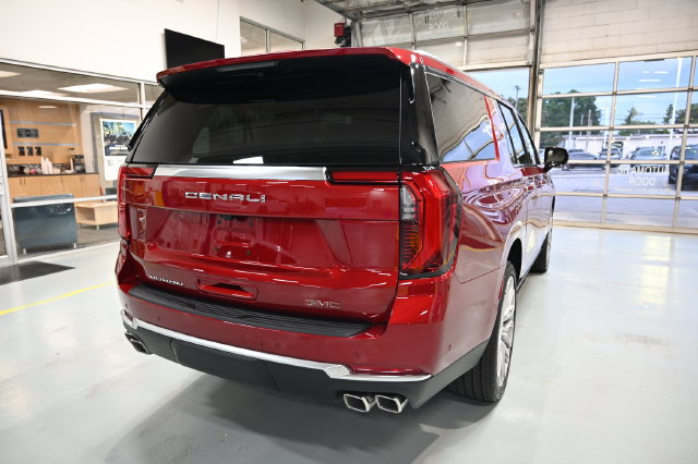New 2026 GMC Yukon XL Denali w/ Sun & Power Step Package AWD/4WD image 5