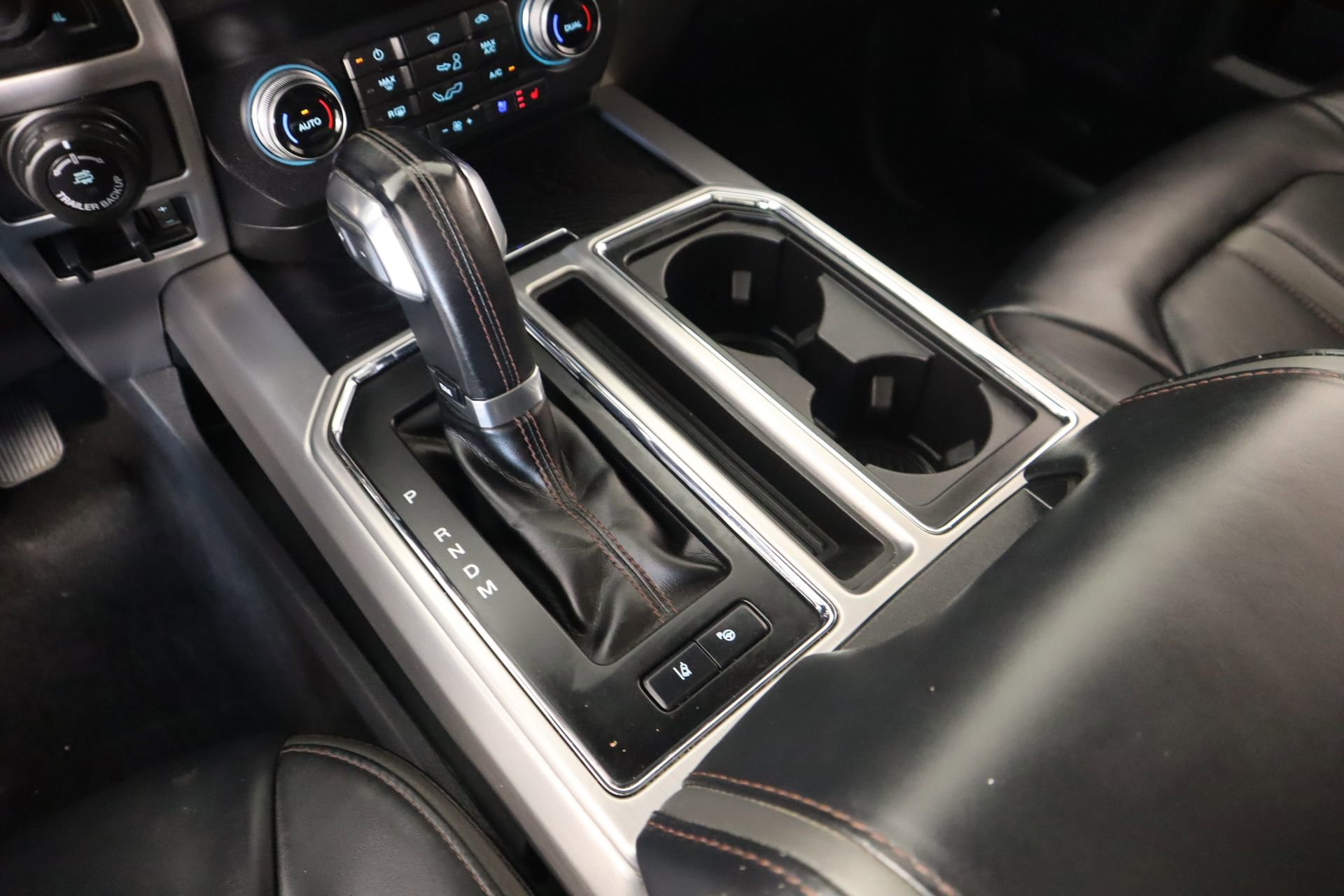 Used 2019 Ford F150 Platinum w/ Equipment Group 701A Luxury image 9