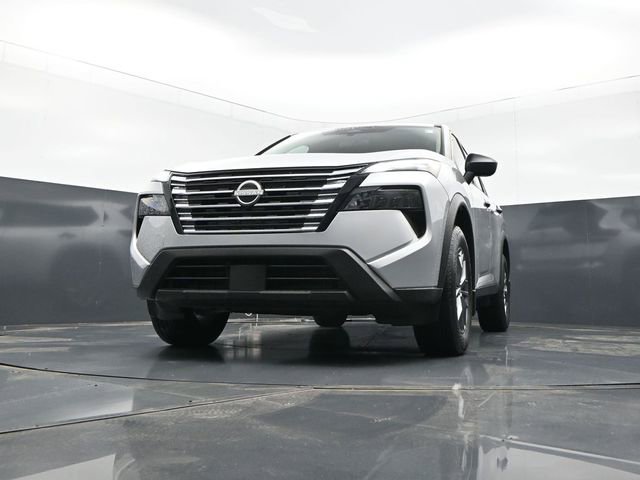 Used 2024 Nissan Rogue S AWD/4WD image 26