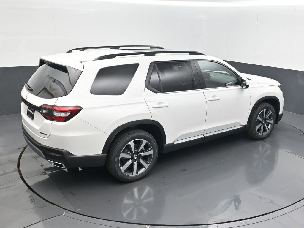 New 2025 Honda Pilot Touring image 21