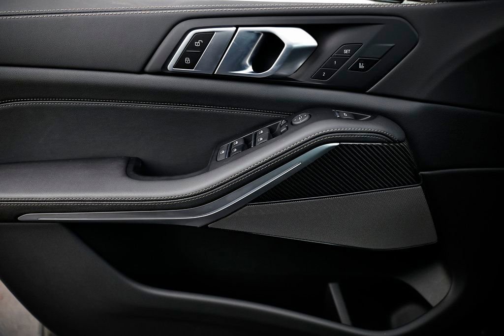 New 2026 BMW X5 M60i w/ Climate Comfort Package image 15