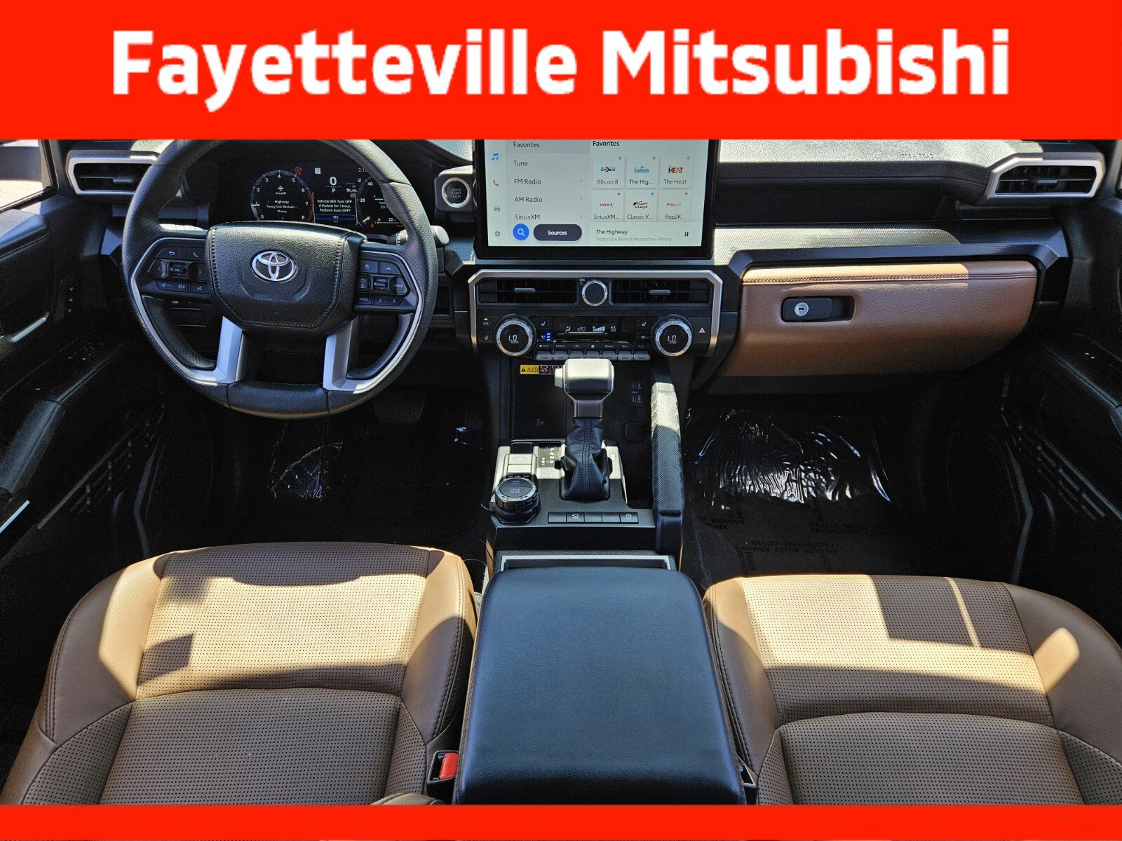 Used 2025 Toyota 4Runner Limited AWD/4WD image 13
