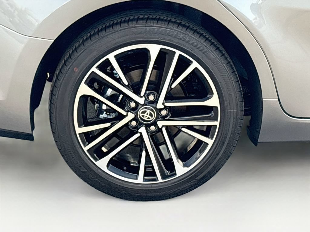 Certified 2026 Toyota Camry XLE FWD image 32