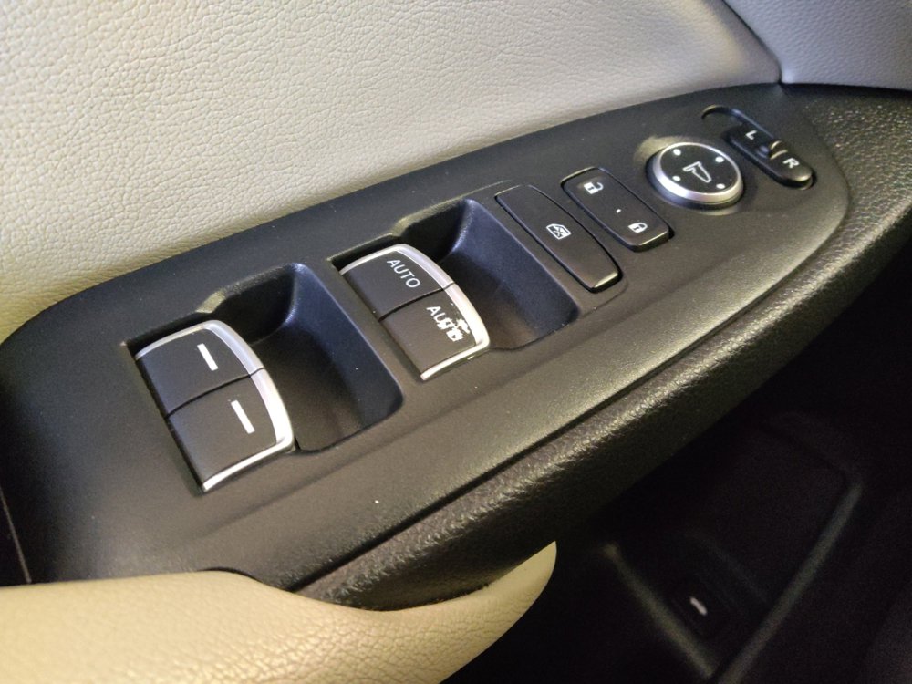 Used 2018 Honda Accord LX image 27