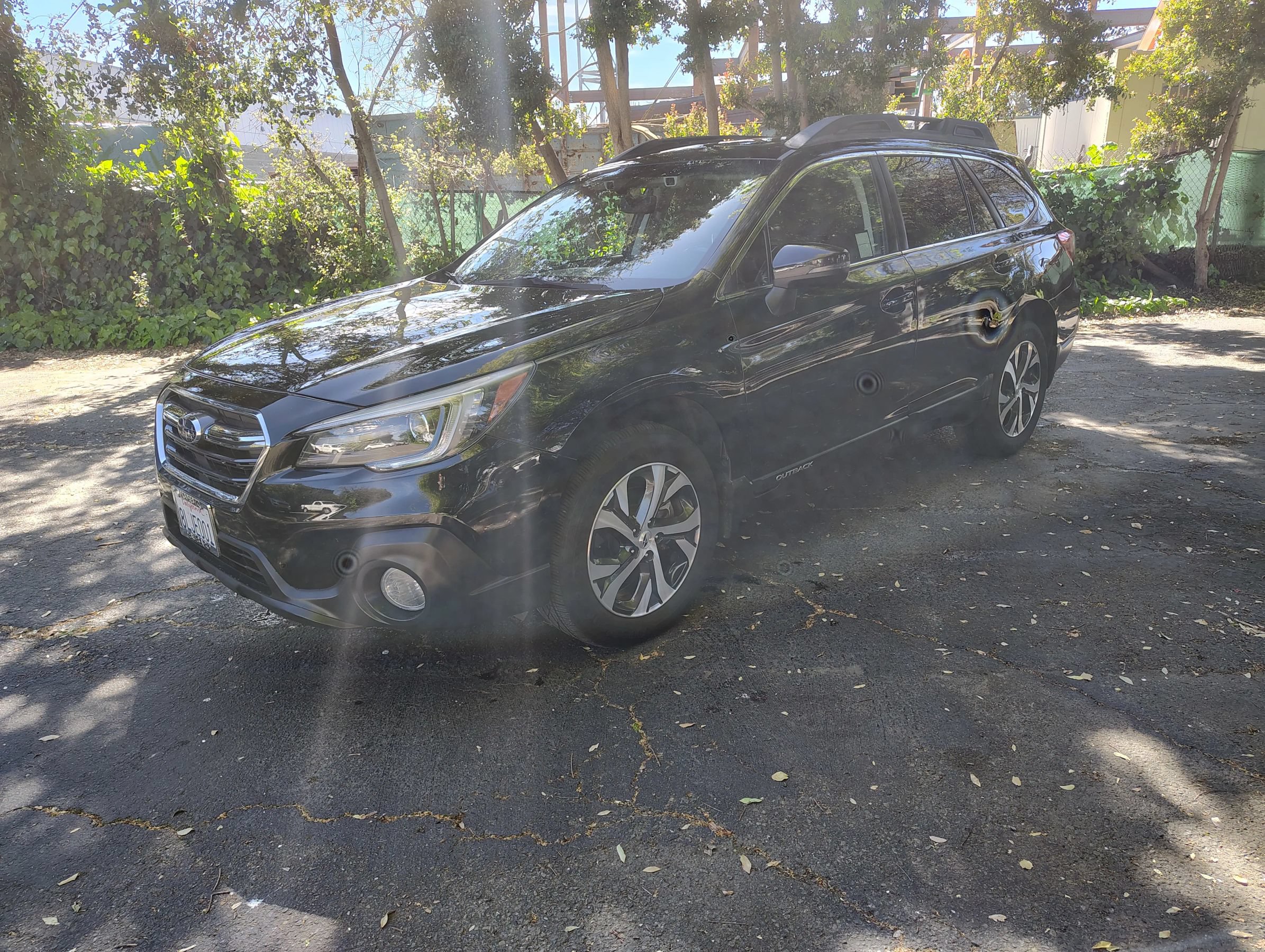 Used 2019 Subaru Outback 3.6R Limited w/ Popular Package #2 AWD/4WD image 2