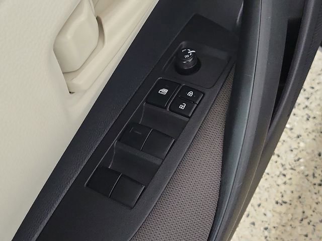 Used 2024 Toyota Corolla LE FWD image 22