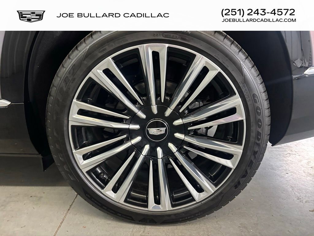 New 2026 Cadillac Vistiq Premium Luxury w/ LPO, Floor Liner Package image 15