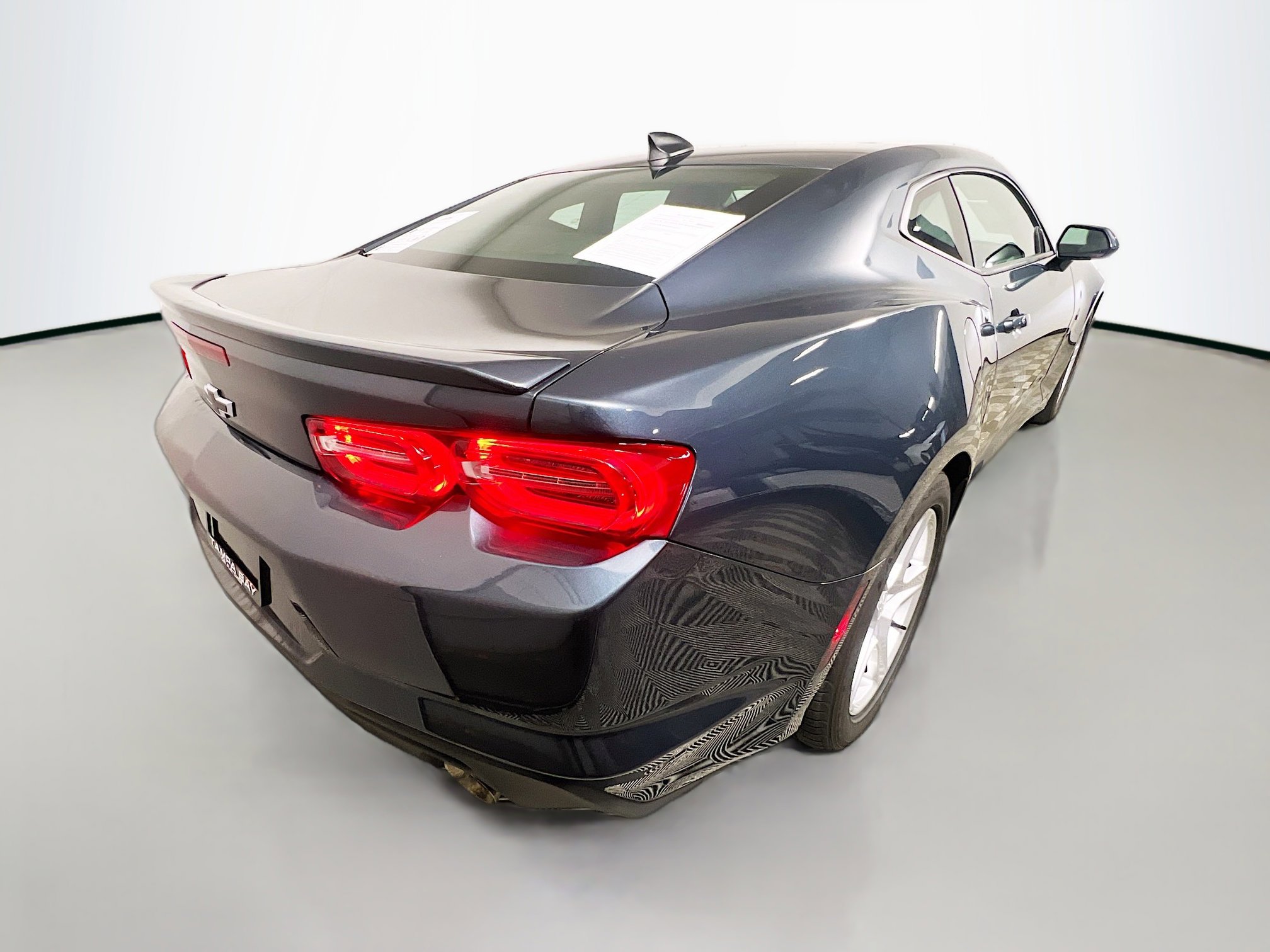 Used 2023 Chevrolet Camaro LT image 4