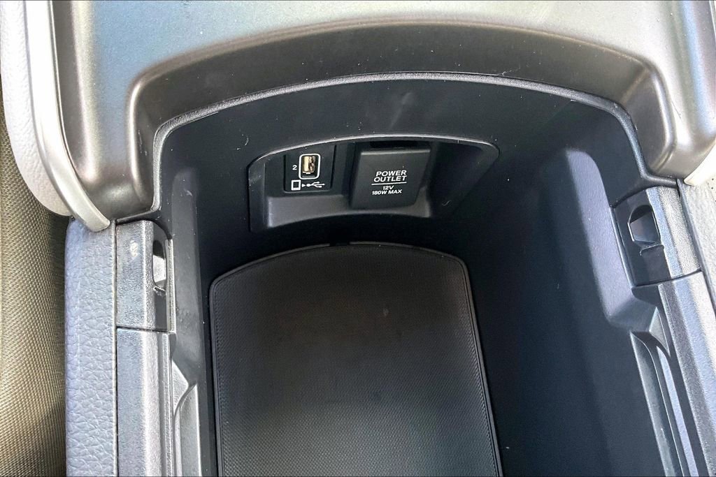 Used 2020 Honda Accord Touring image 16