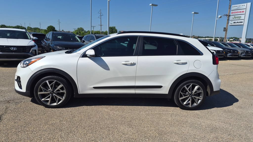 Used 2022 Kia Niro Touring Special Edition FWD image 5