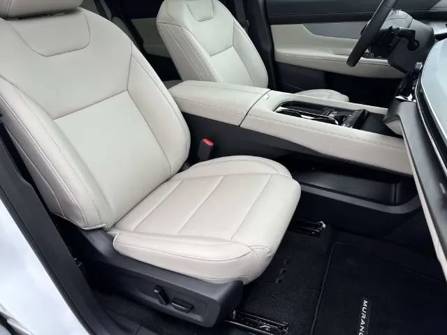 Certified 2025 Nissan Murano SL AWD/4WD image 27