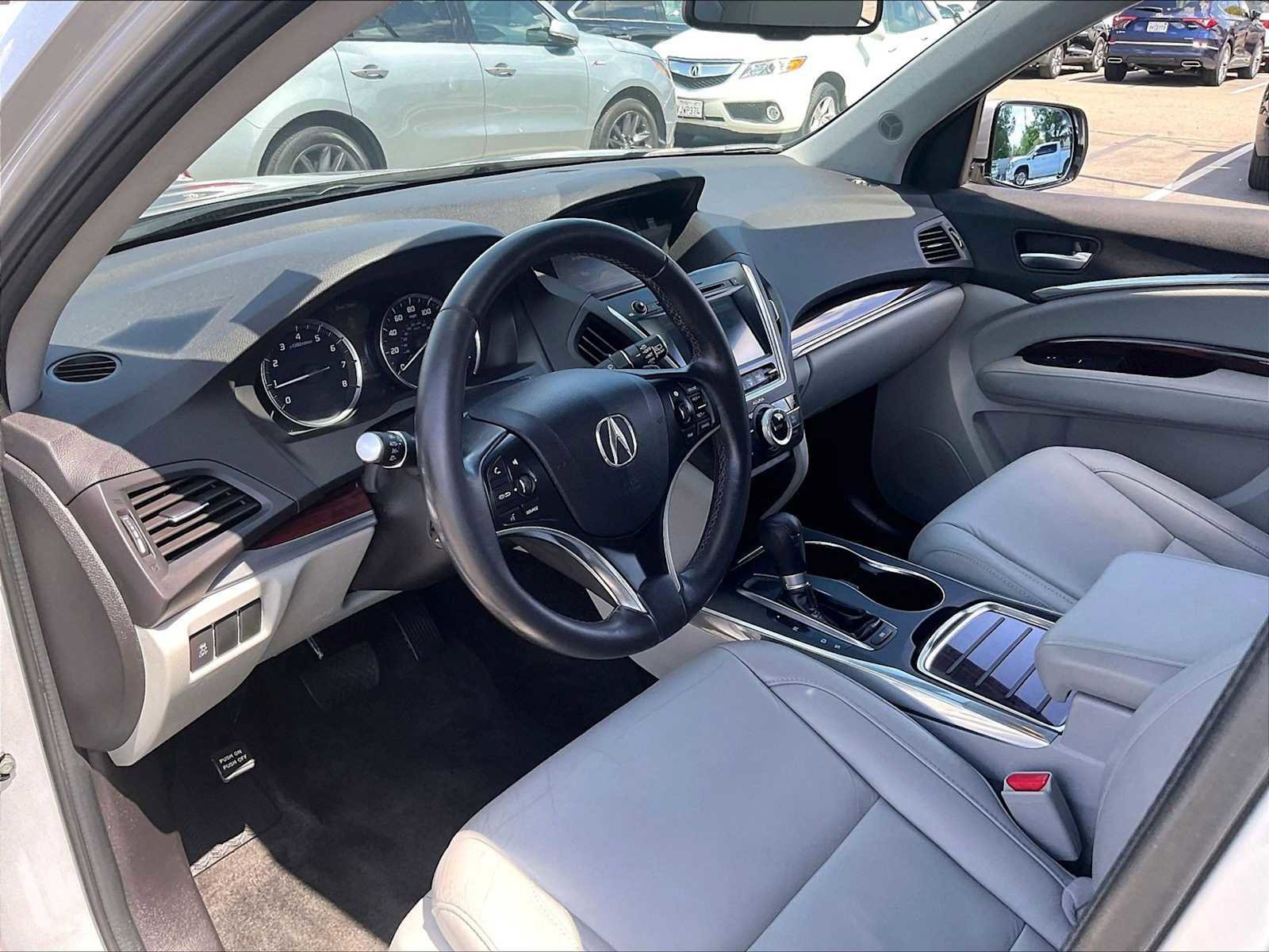 Used 2015 Acura MDX FWD image 16