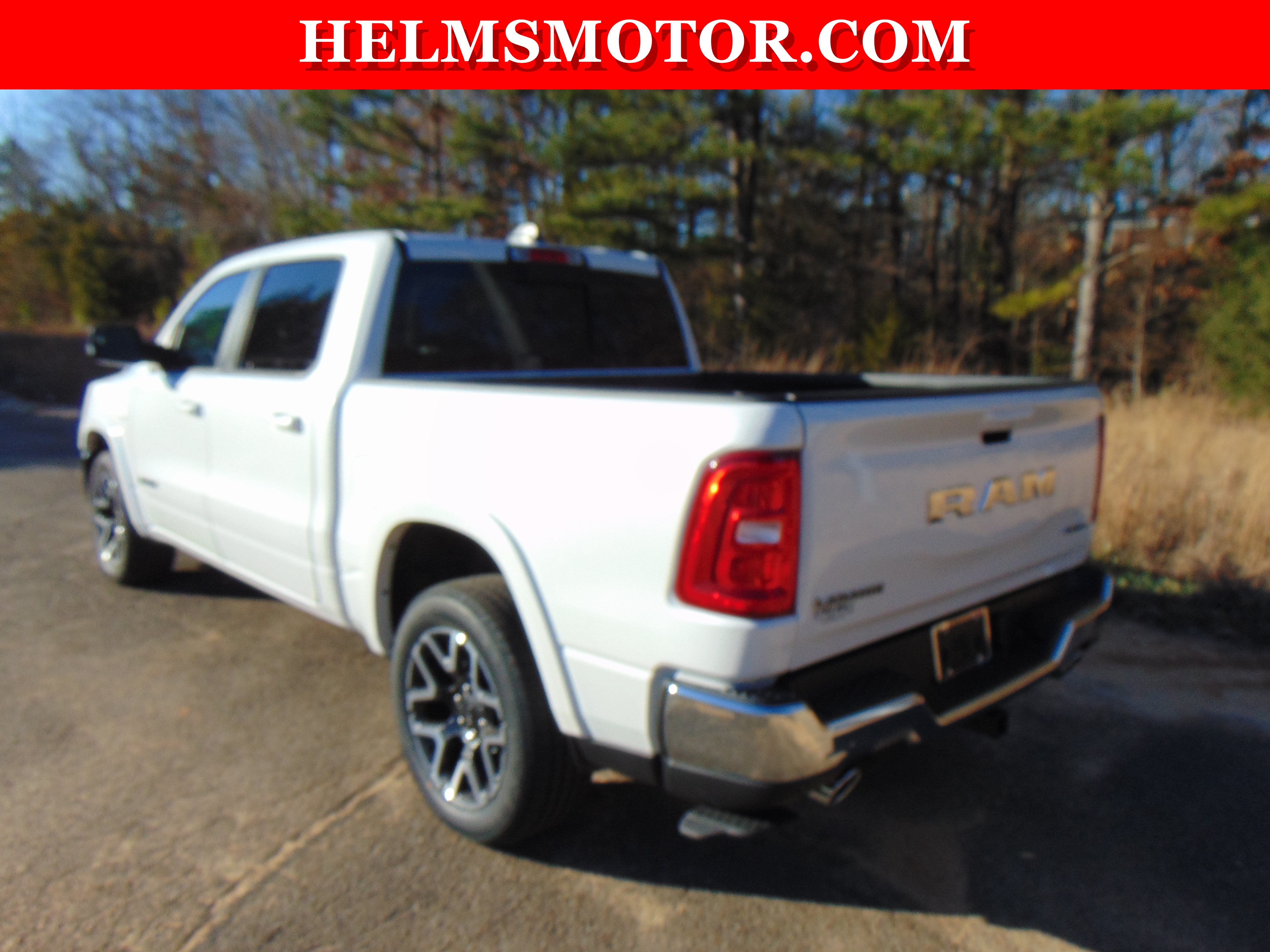 New 2026 RAM 1500 Laramie AWD/4WD image 10