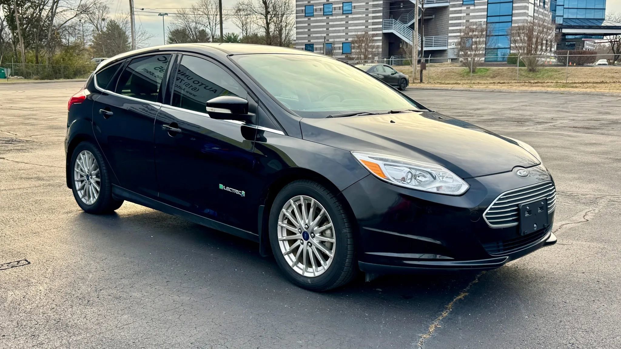 Used 2016 Ford Focus Electric Hatchback w/ Exterior Protection Package image 3