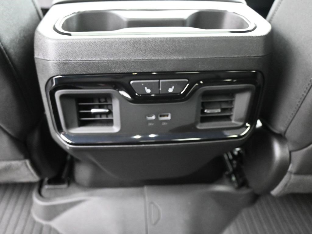 New 2026 GMC Sierra 3500 AT4 w/ AT4 Premium Plus Package image 23