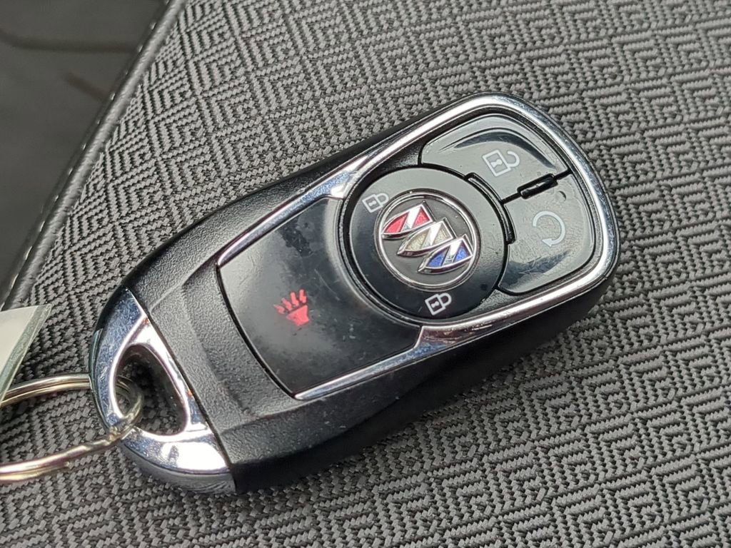 Used 2020 Buick Encore GX Preferred w/ Cold Weather Comfort Package image 39