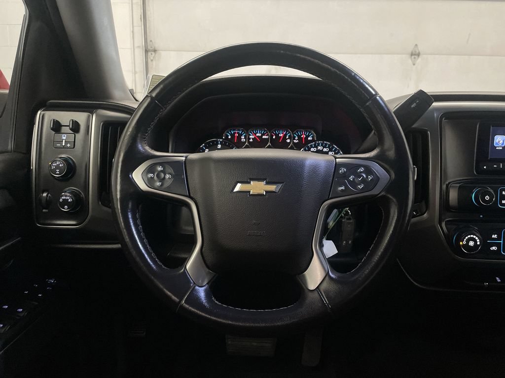 Used 2015 Chevrolet Silverado 1500 LT AWD/4WD image 5