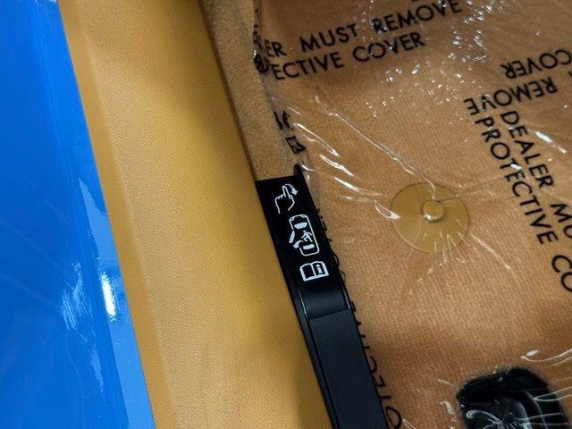 Used 2022 Chevrolet Corvette Stingray Premium Cpe w/ Z51 Performance Package image 25