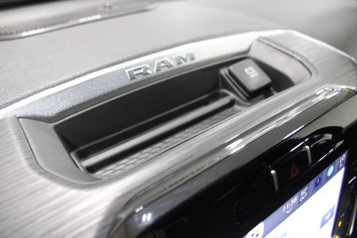 Used 2023 RAM 1500 Laramie AWD/4WD image 41