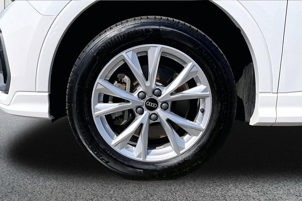 Used 2023 Audi Q3 2.0T Premium w/ Convenience Package AWD/4WD image 34