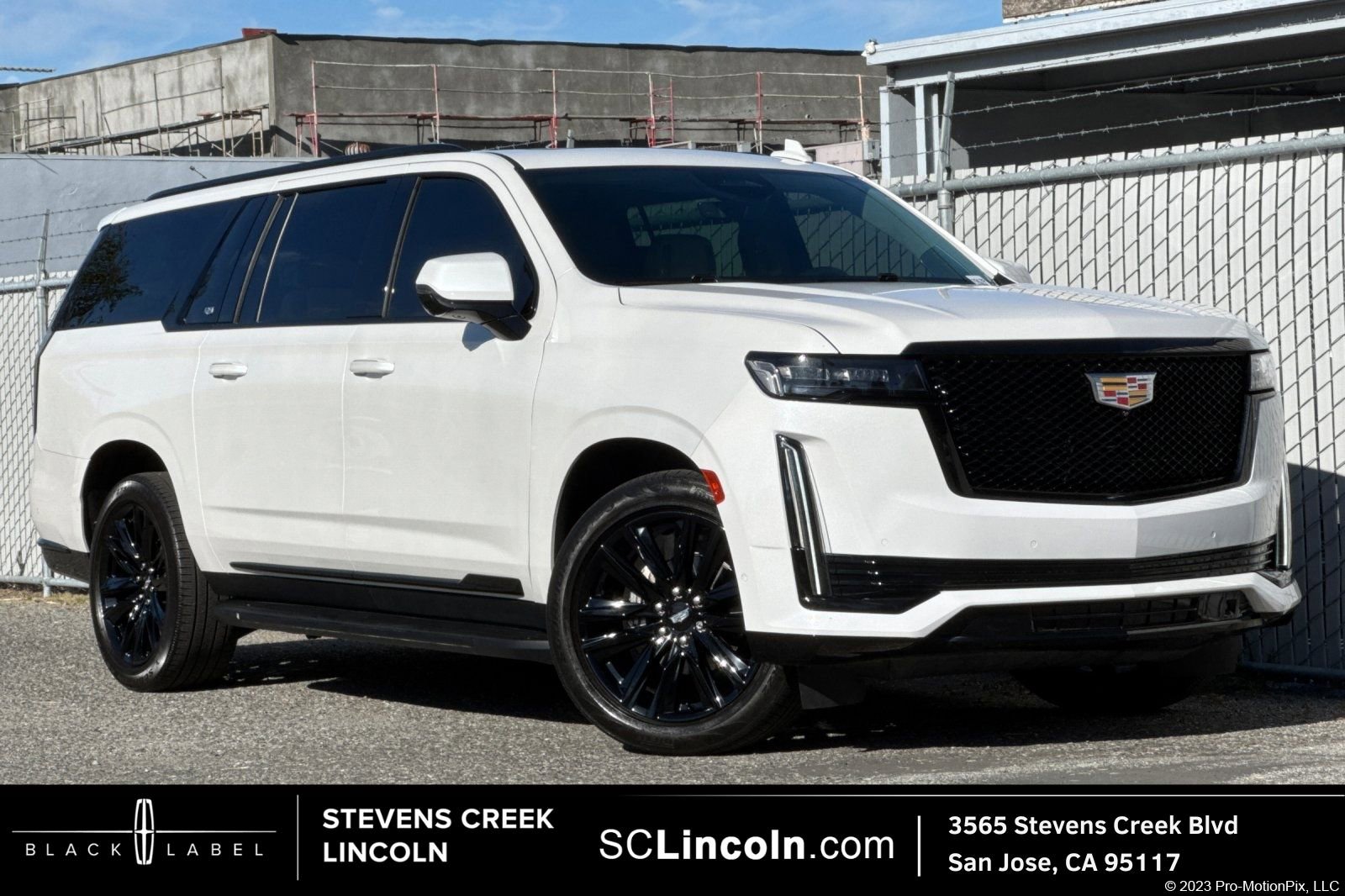 Used 2022 Cadillac Escalade ESV Sport Platinum w/ Heavy-Duty Trailer Package image 1