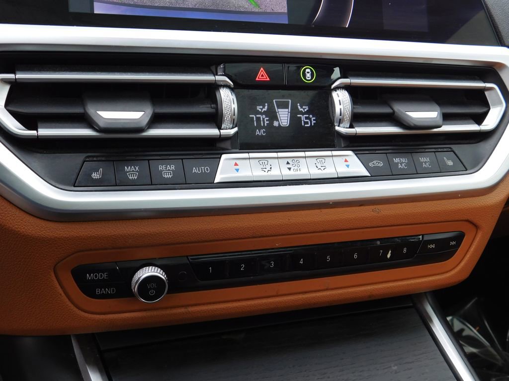 Used 2022 BMW 330i xDrive Sedan w/ Premium Package image 20