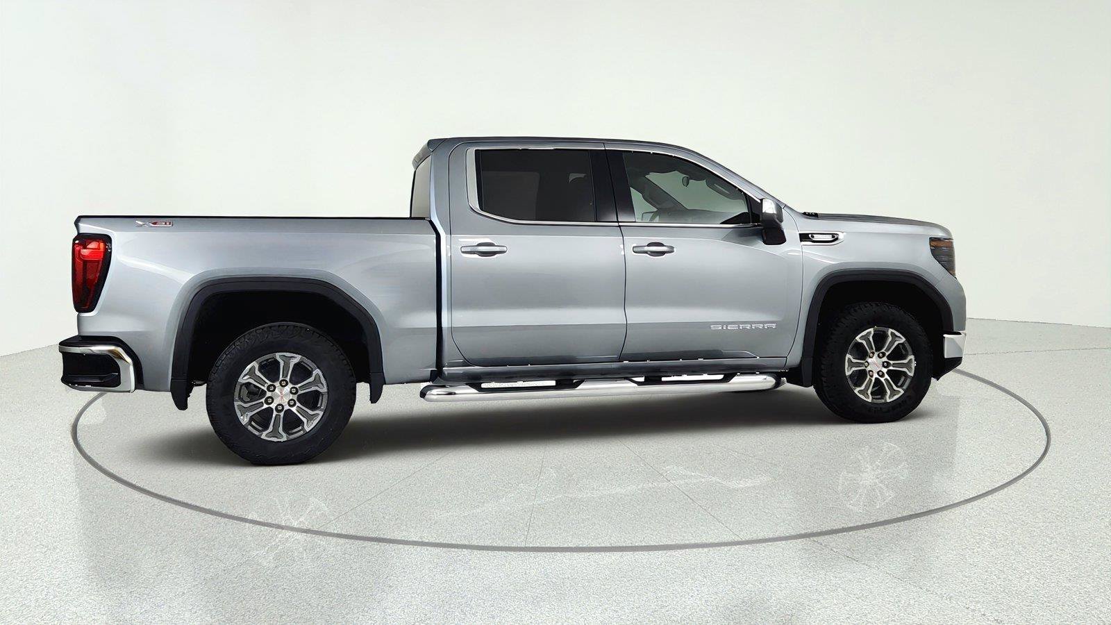 Used 2026 GMC Sierra 1500 SLE w/ X31 Off-Road Package AWD/4WD image 7