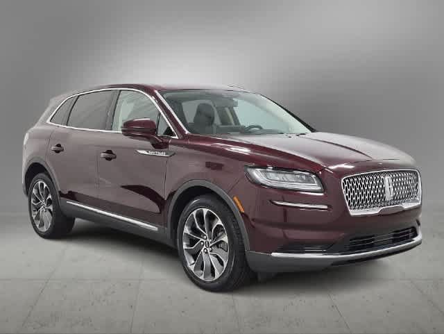 Used 2023 Lincoln Nautilus Reserve w/ Luxury Package AWD/4WD image 2