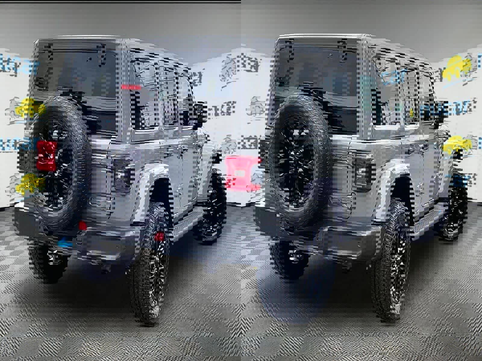 Used 2023 Jeep Wrangler Sahara w/ Cold Weather Group AWD/4WD image 6