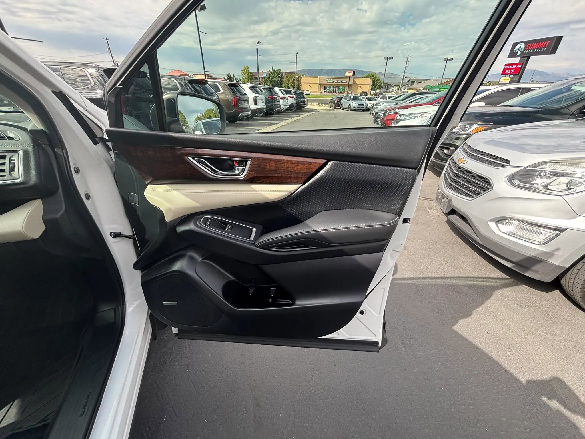 Used 2022 Subaru Ascent Touring w/ Popular Package #2A image 28