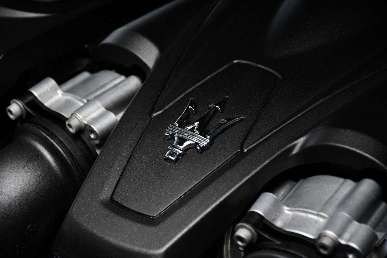 Used 2017 Maserati Quattroporte GTS GranSport RWD image 18