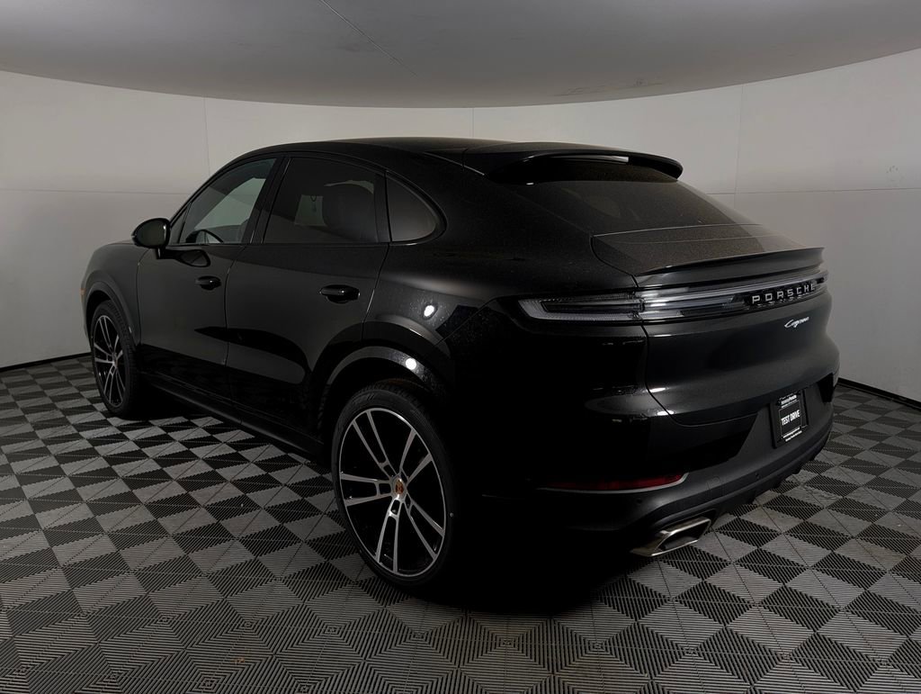 New 2026 Porsche Cayenne Coupe AWD/4WD image 3
