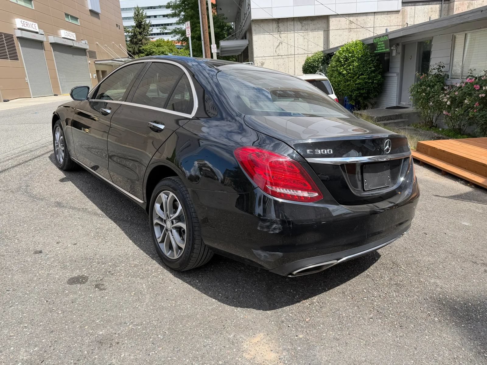 Used 2016 Mercedes-Benz C 300 4MATIC Sedan image 8