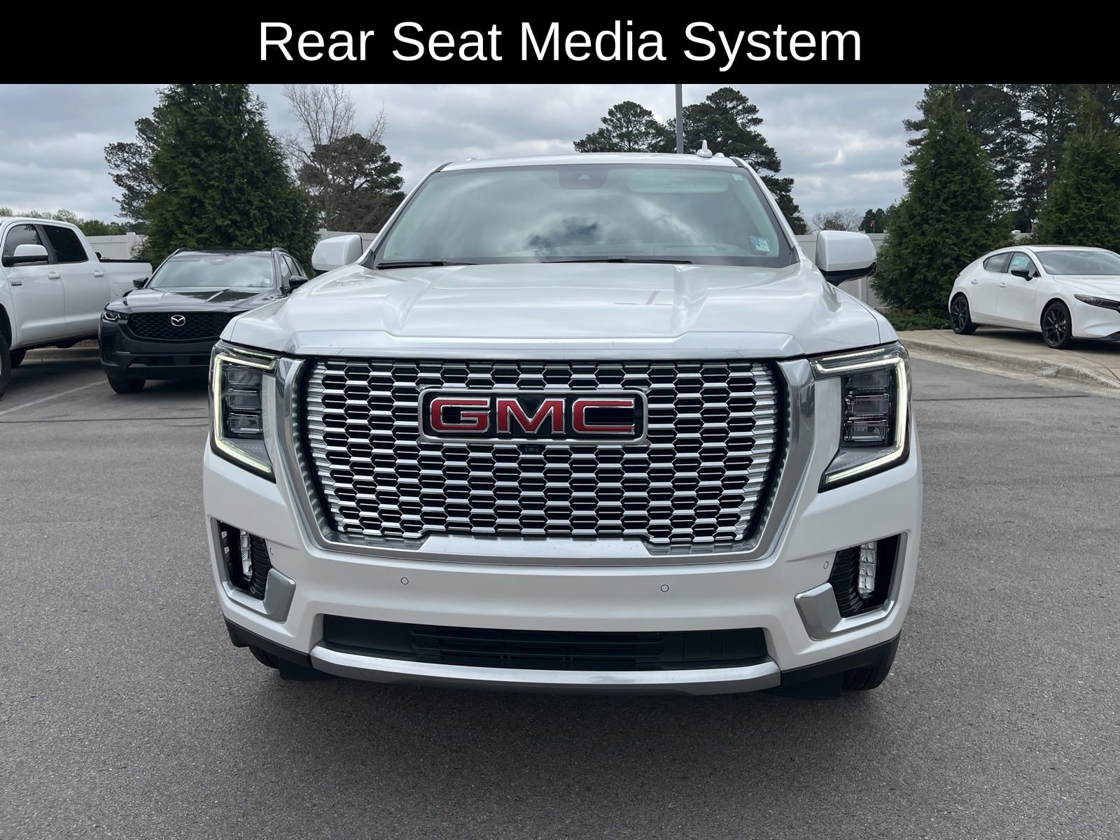 Used 2024 GMC Yukon XL Denali image 9