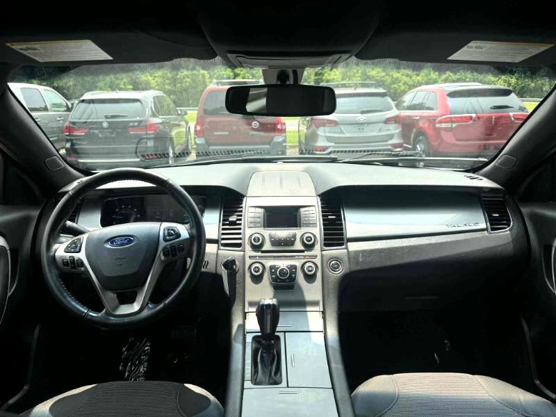 Used 2016 Ford Taurus SEL image 17