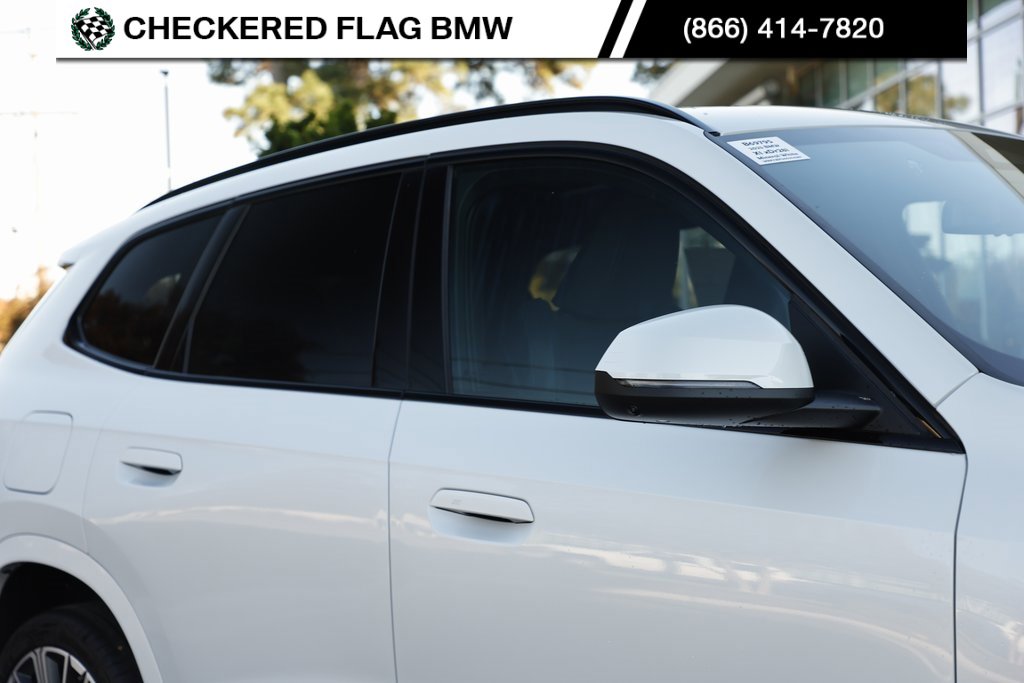 Certified 2025 BMW X1 xDrive28i w/ Technology Package image 5