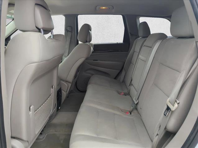 Used 2013 Jeep Grand Cherokee Laredo w/ Laredo E Group image 18