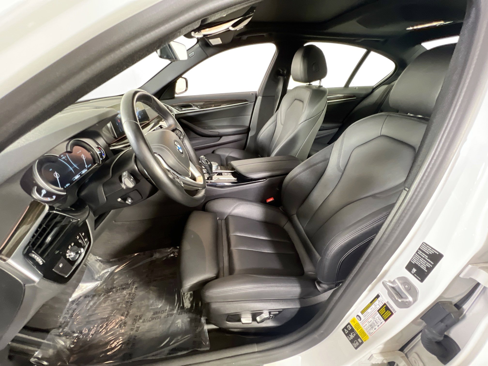 Used 2018 BMW 530i xDrive AWD/4WD image 21