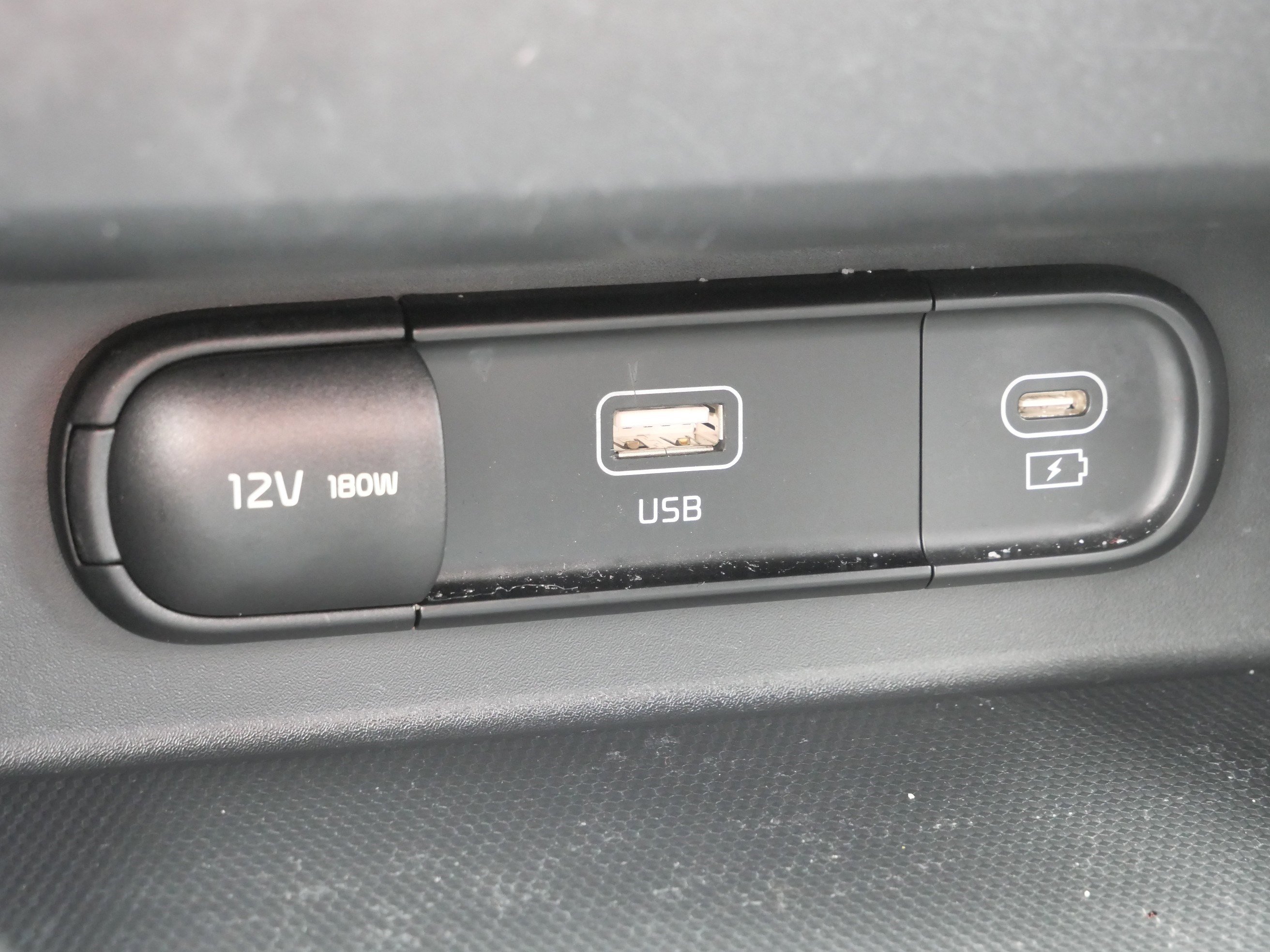 Used 2024 Kia Seltos S image 29