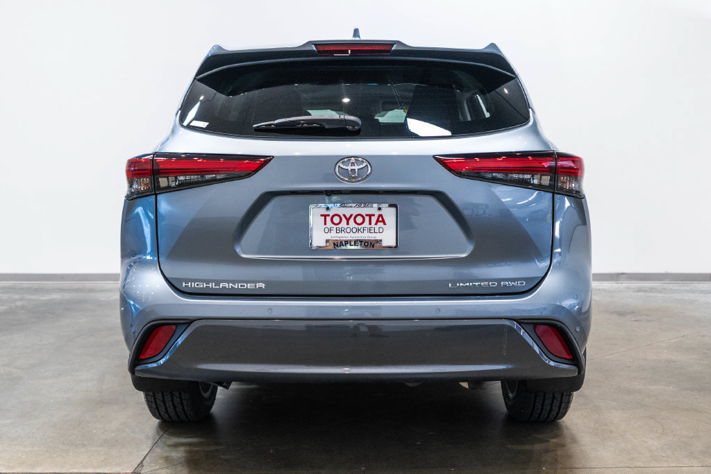 Used 2022 Toyota Highlander Limited AWD/4WD image 8