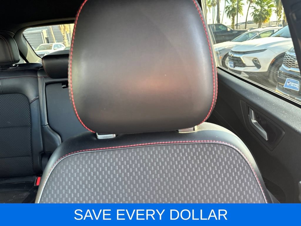 Used 2023 Ford Escape ST-Line w/ Tech Pack #1 FWD image 10