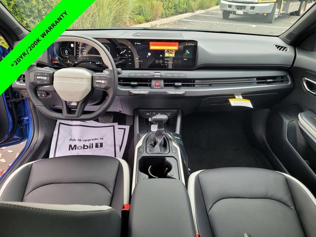 New 2025 Kia K4 GT-Line image 7