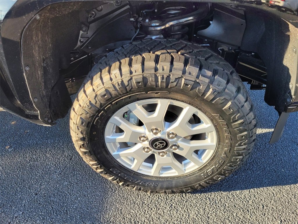 New 2025 Toyota Tacoma SR5 image 15