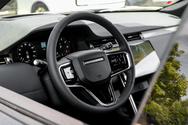 New 2026 Land Rover Discovery Sport Landmark AWD/4WD image 19