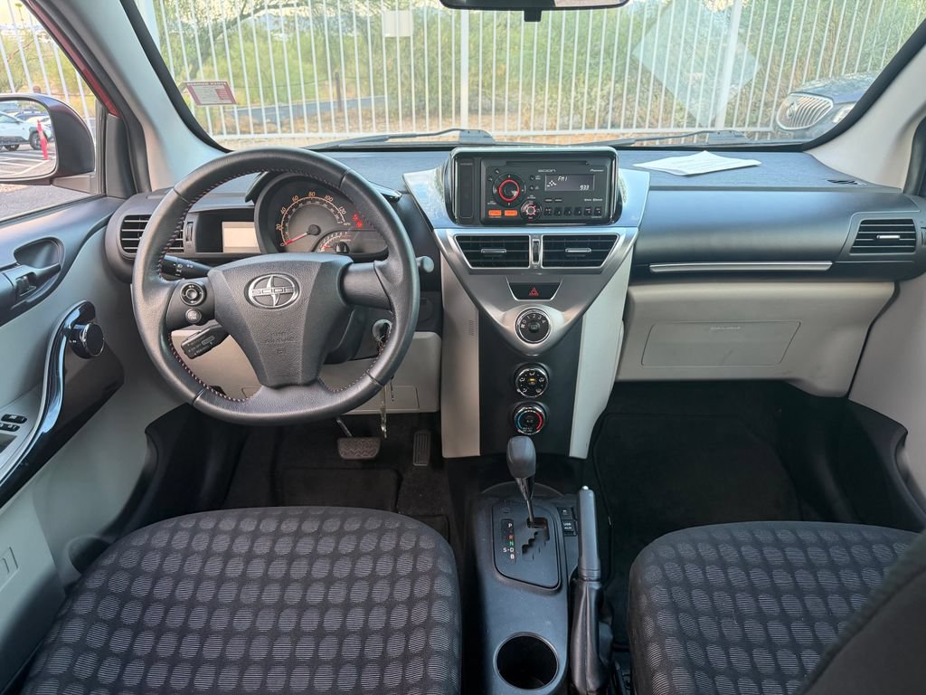 Used 2012 Scion iQ w/ Rear Speaker Pkg FWD image 9