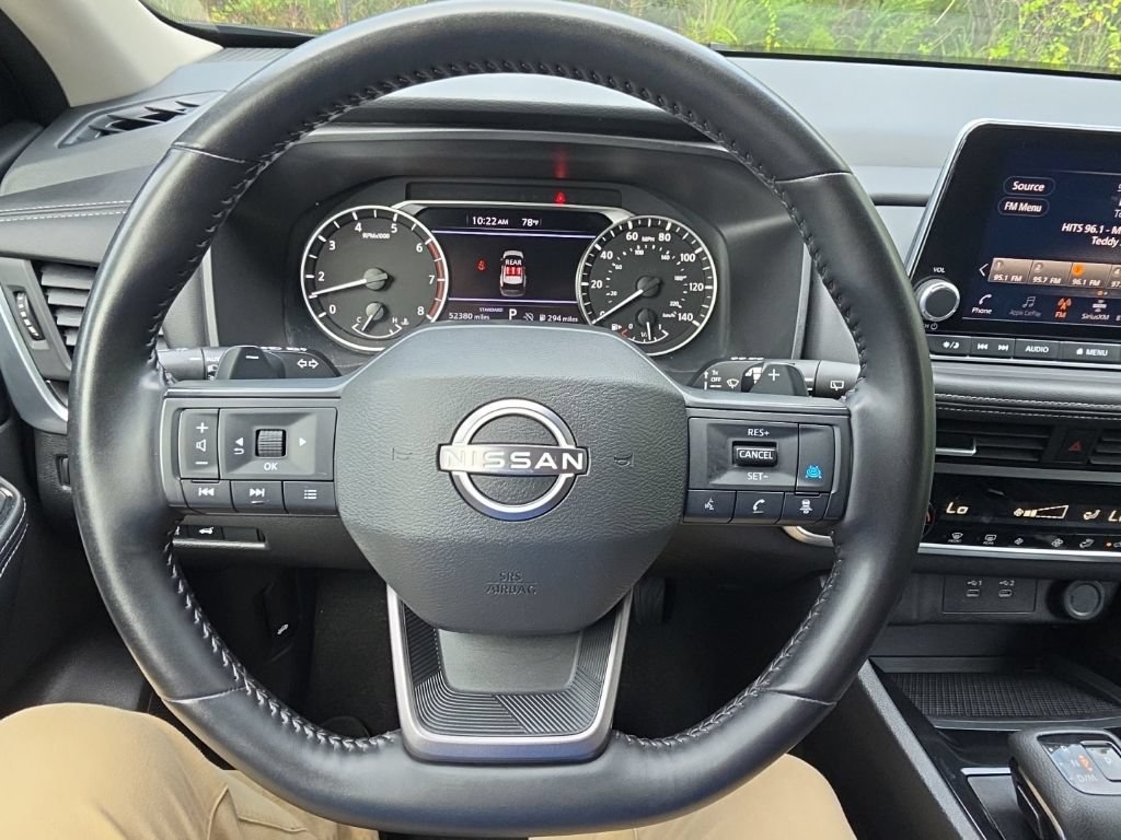 Certified 2025 Nissan Rogue SV FWD image 22