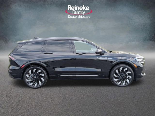 Used 2025 Lincoln Nautilus Reserve w/ Jet Appearance Package AWD/4WD image 4