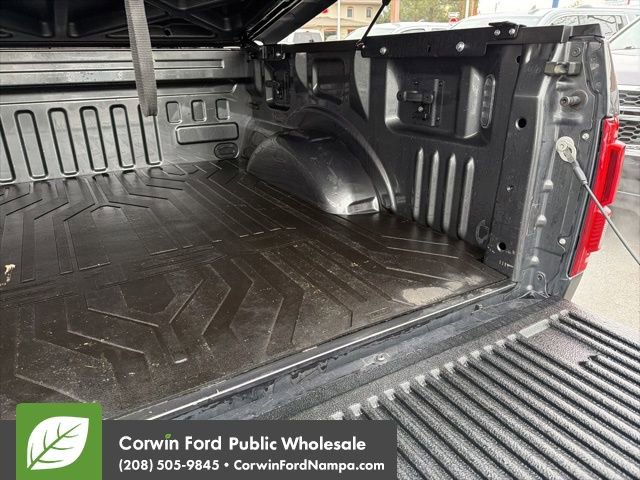 Used 2016 Ford F150 Platinum w/ Equipment Group 701A Luxury image 32